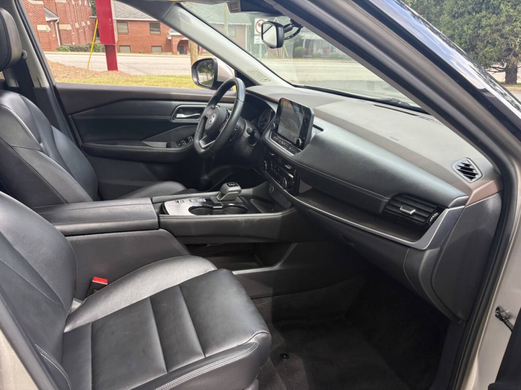 2021 Nissan Rogue Image 34