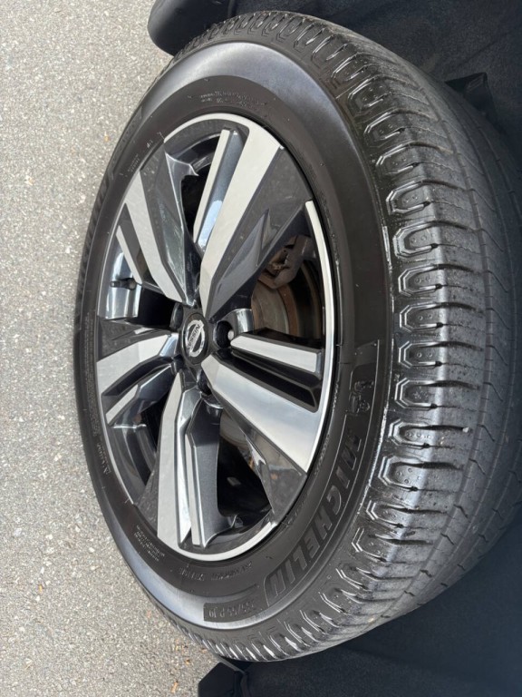 2021 Nissan Rogue Image 39
