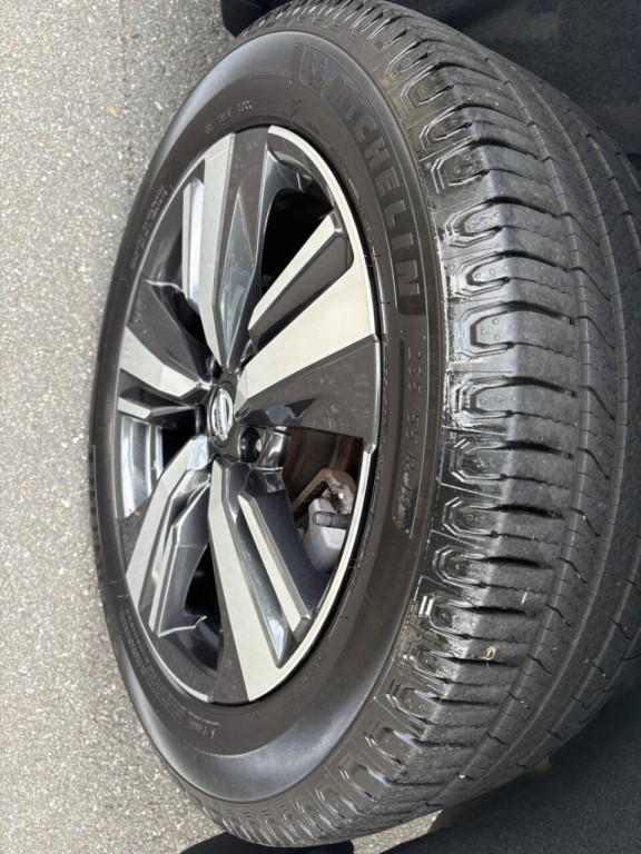 2021 Nissan Rogue Image 40