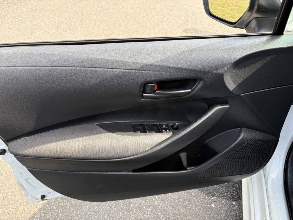 2023 Toyota Corolla Image 9