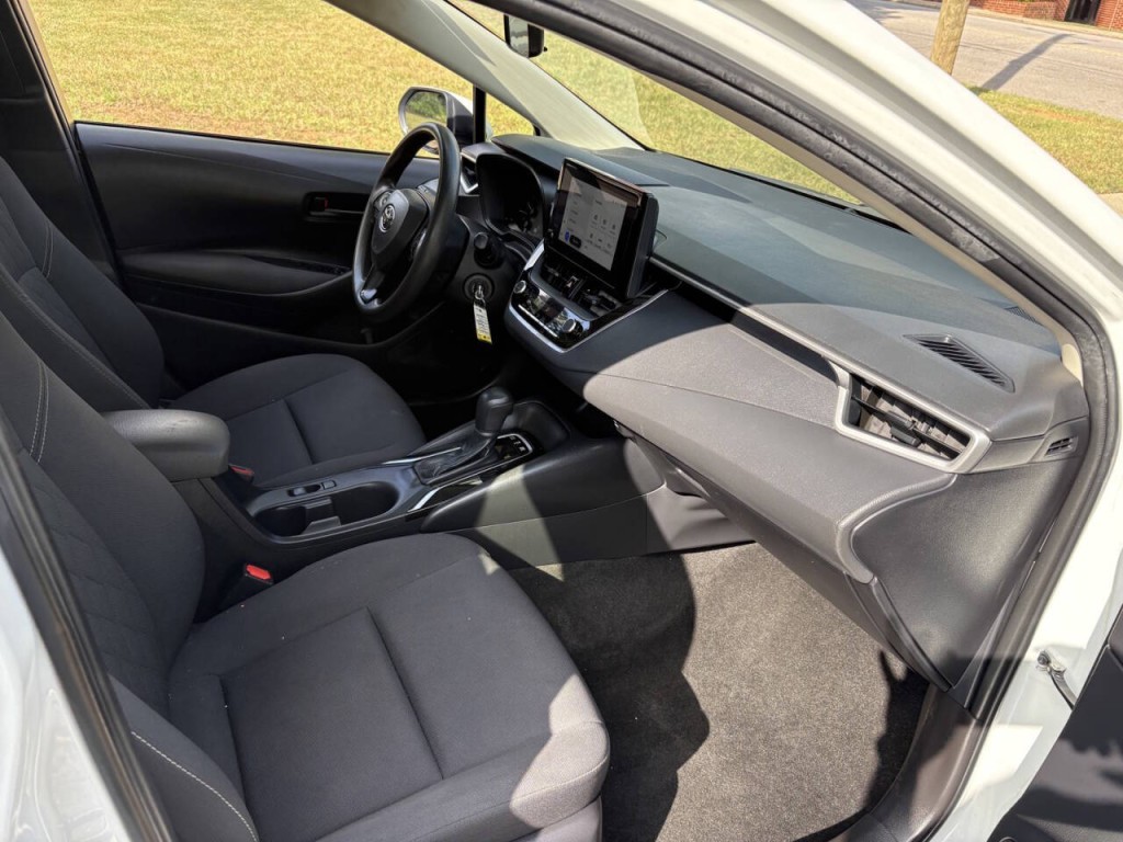 2023 Toyota Corolla Image 35