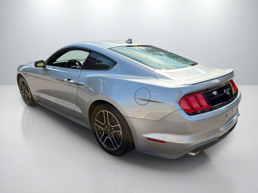 2020 Ford Mustang Image 5