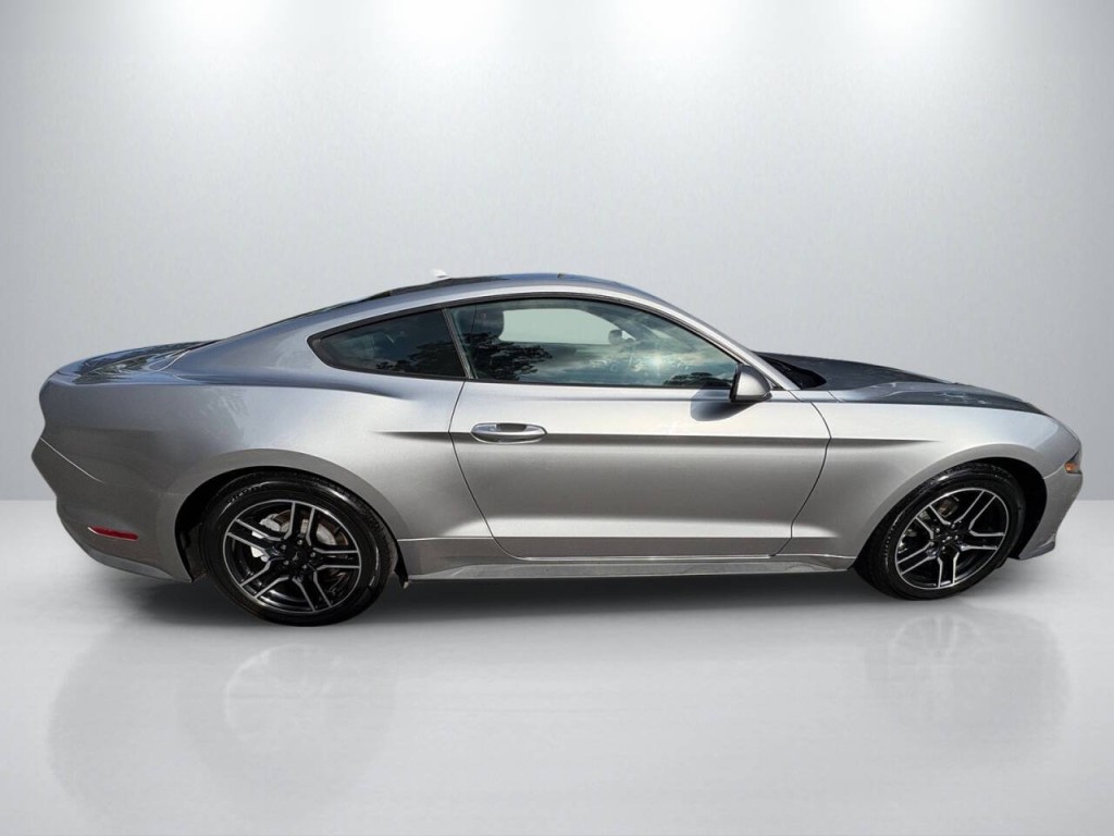 2020 Ford Mustang Image 8