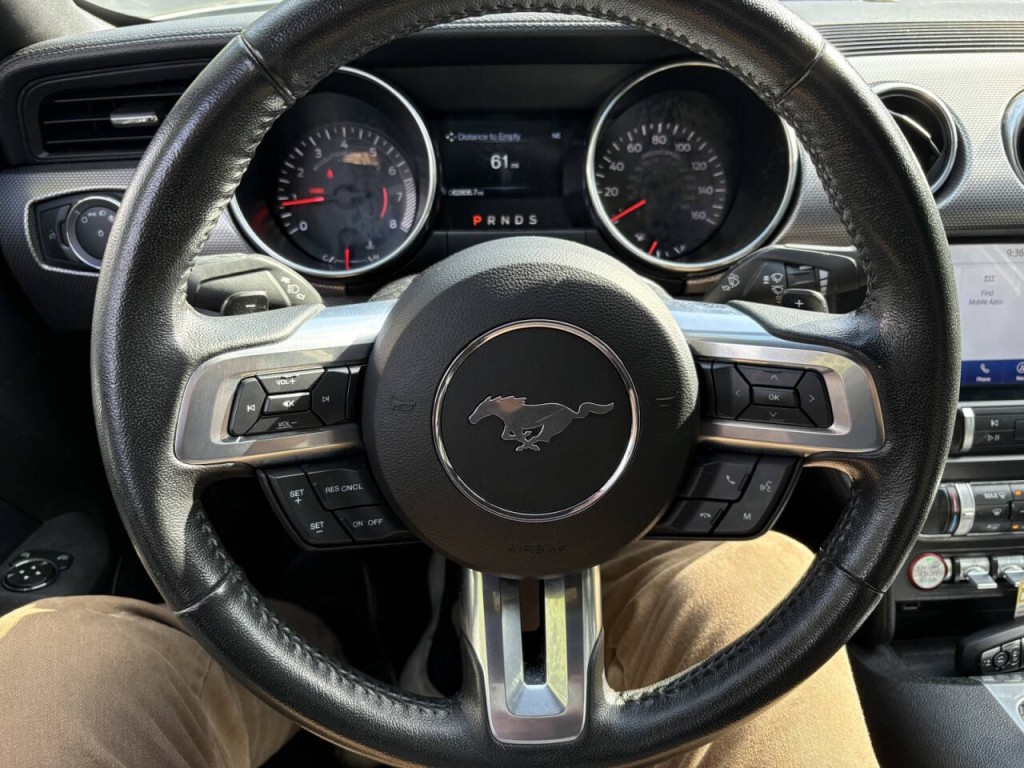 2020 Ford Mustang Image 12