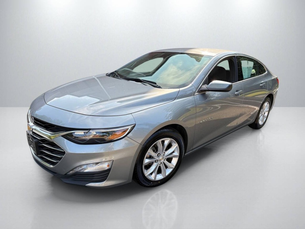 2023 Chevrolet Malibu Image 3