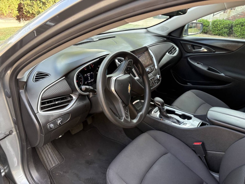 2023 Chevrolet Malibu Image 11