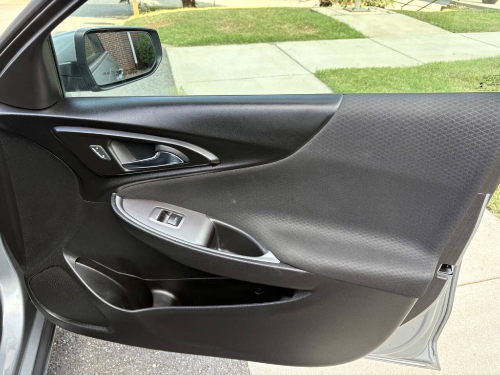 2023 Chevrolet Malibu Image 25