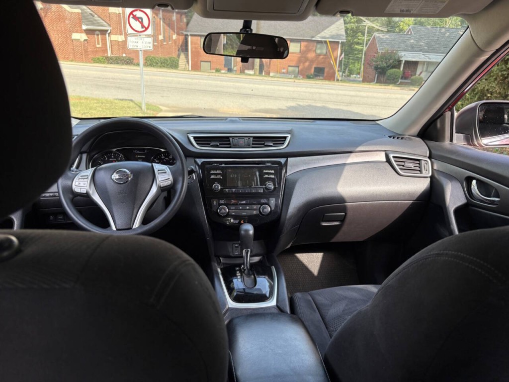 2014 Nissan Rogue Image 19