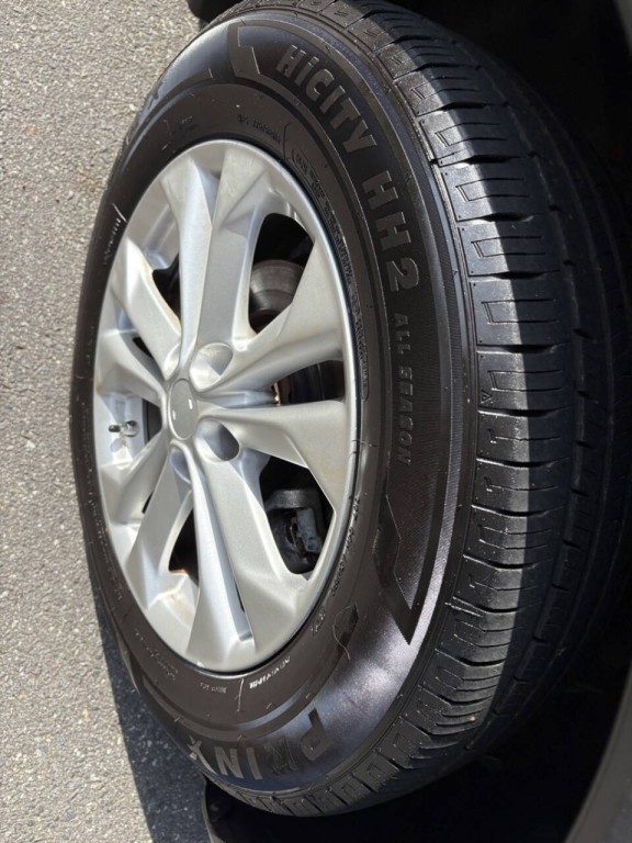 2014 Nissan Rogue Image 29