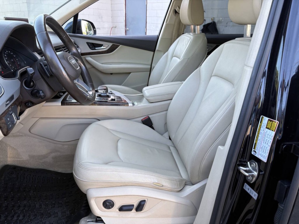 2018 Audi Q7 Image 11