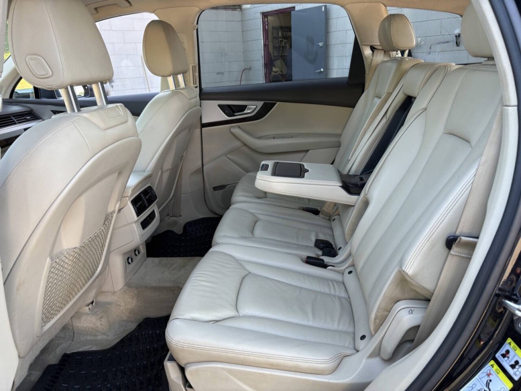 2018 Audi Q7 Image 26