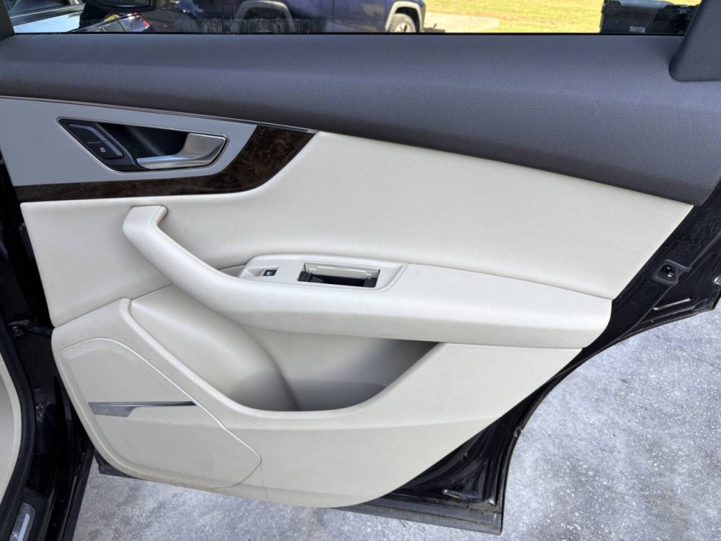2018 Audi Q7 Image 33