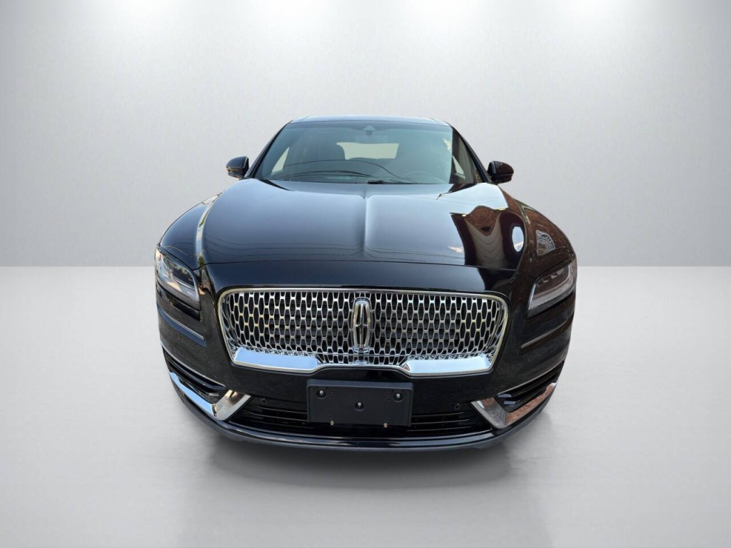 2020 Lincoln Nautilus Image 2