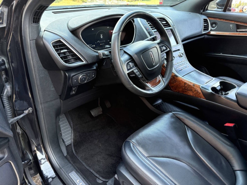 2020 Lincoln Nautilus Image 13