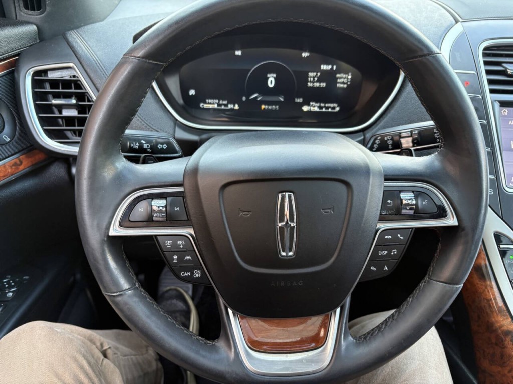 2020 Lincoln Nautilus Image 14