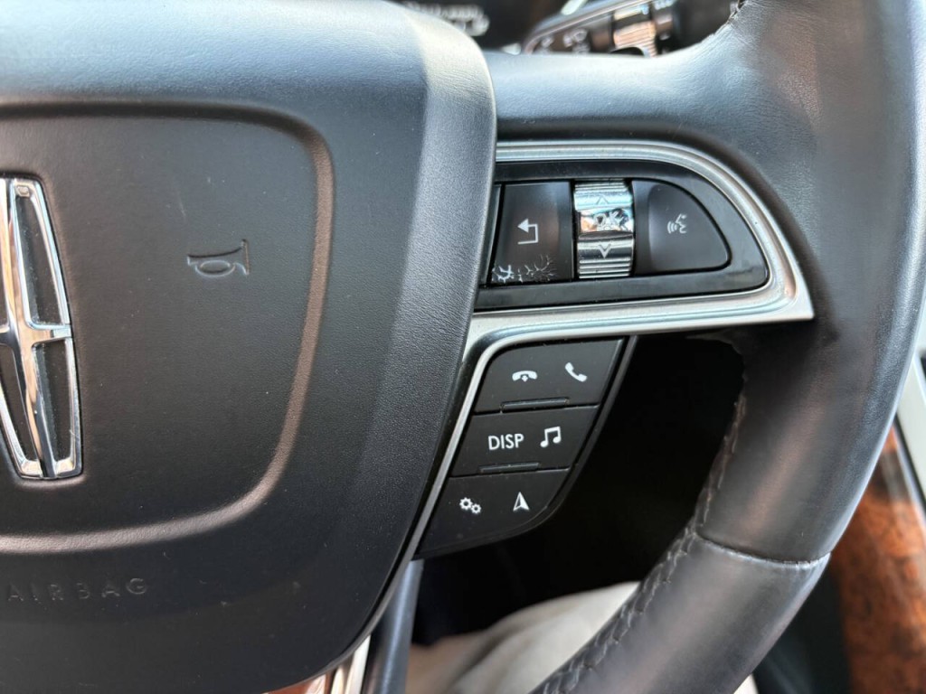 2020 Lincoln Nautilus Image 15