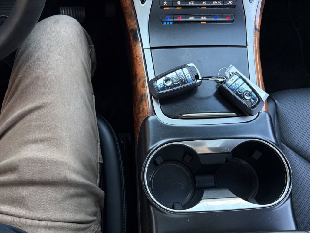 2020 Lincoln Nautilus Image 21