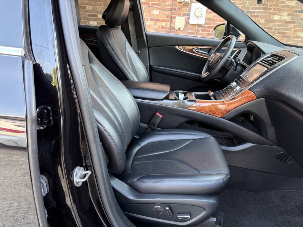 2020 Lincoln Nautilus Image 32