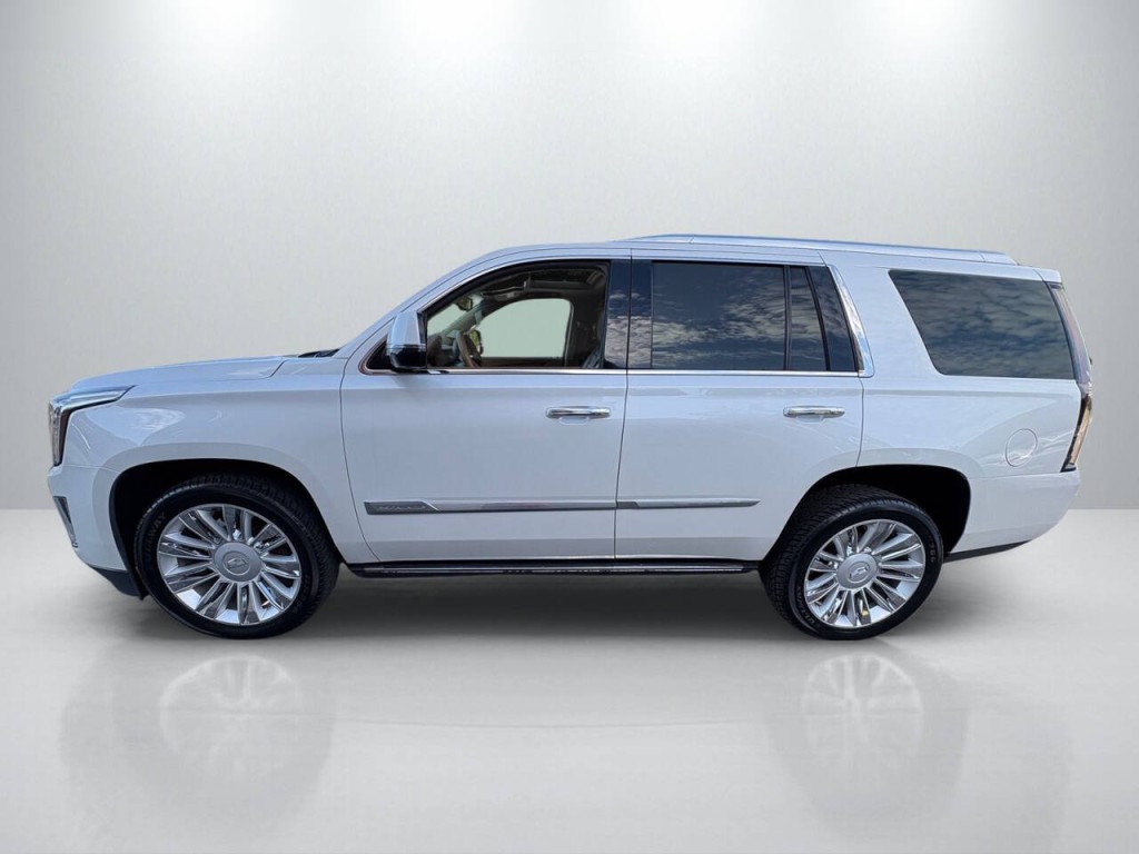 2016 Cadillac Escalade Image 4