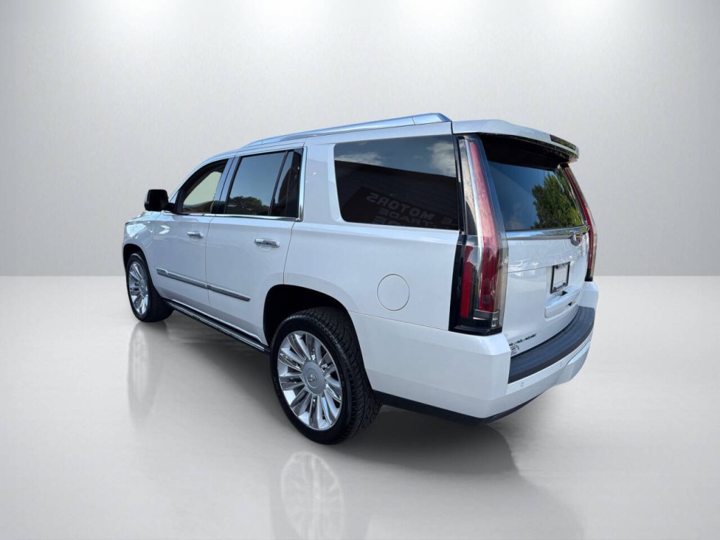 2016 Cadillac Escalade Image 5