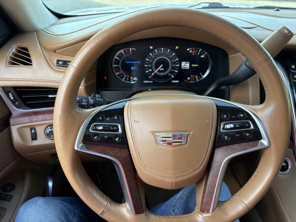 2016 Cadillac Escalade Image 14