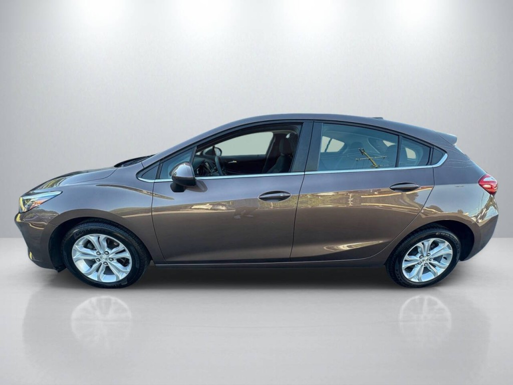 2019 Chevrolet Cruze Image 4