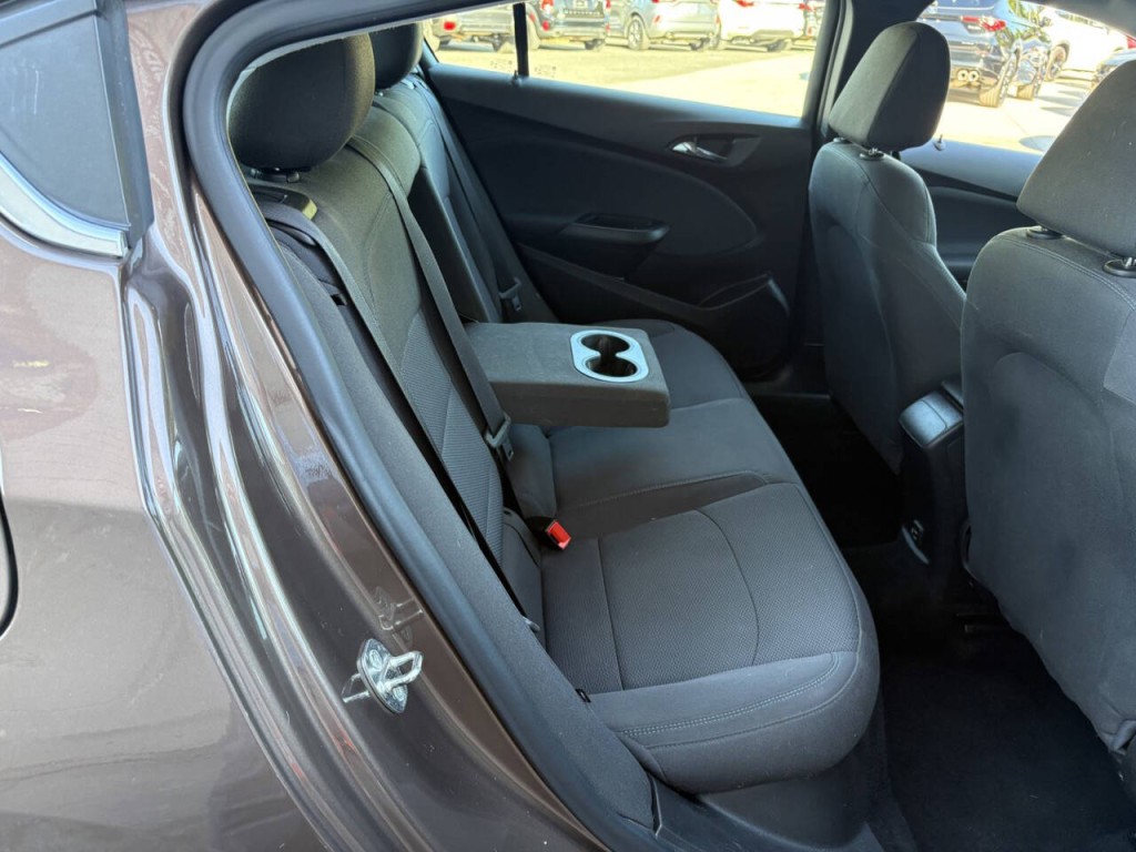 2019 Chevrolet Cruze Image 29