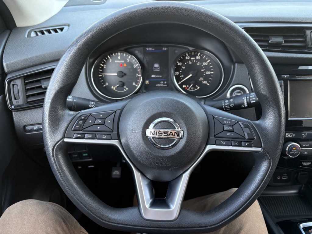 2020 Nissan Rogue Image 12