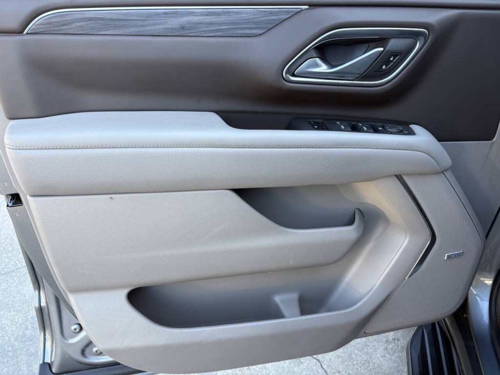 2022 GMC Yukon Image 9