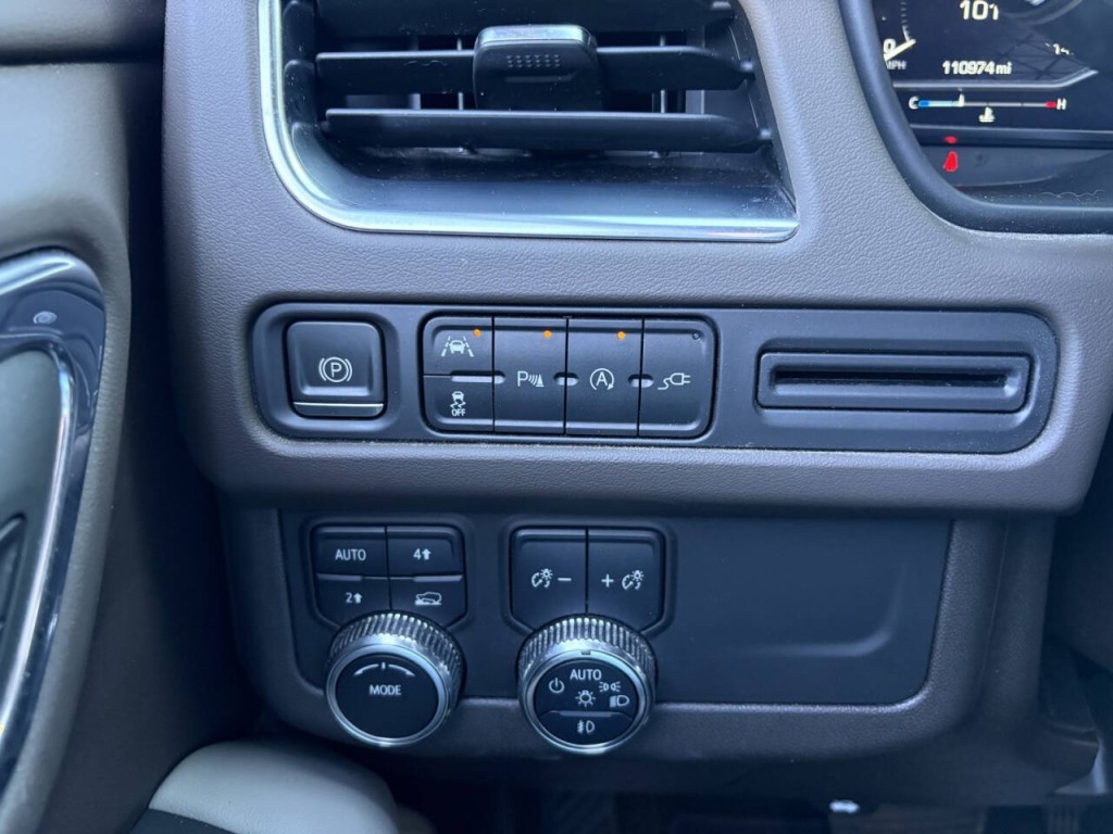 2022 GMC Yukon Image 13