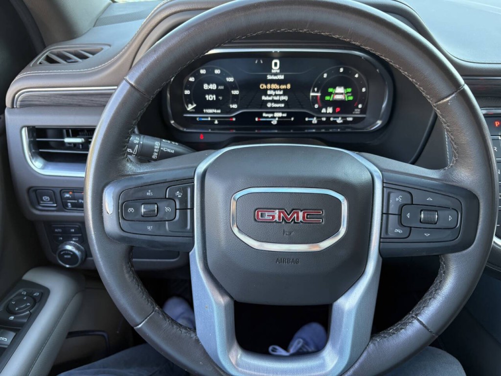 2022 GMC Yukon Image 14