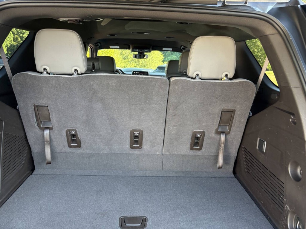 2022 GMC Yukon Image 30