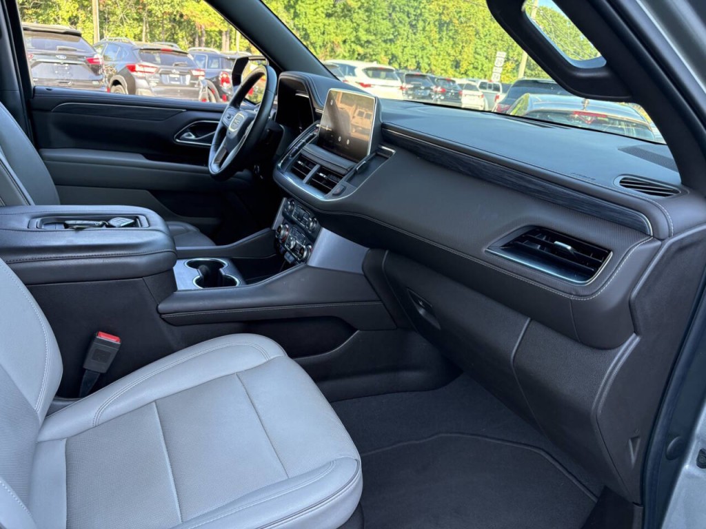 2022 GMC Yukon Image 34