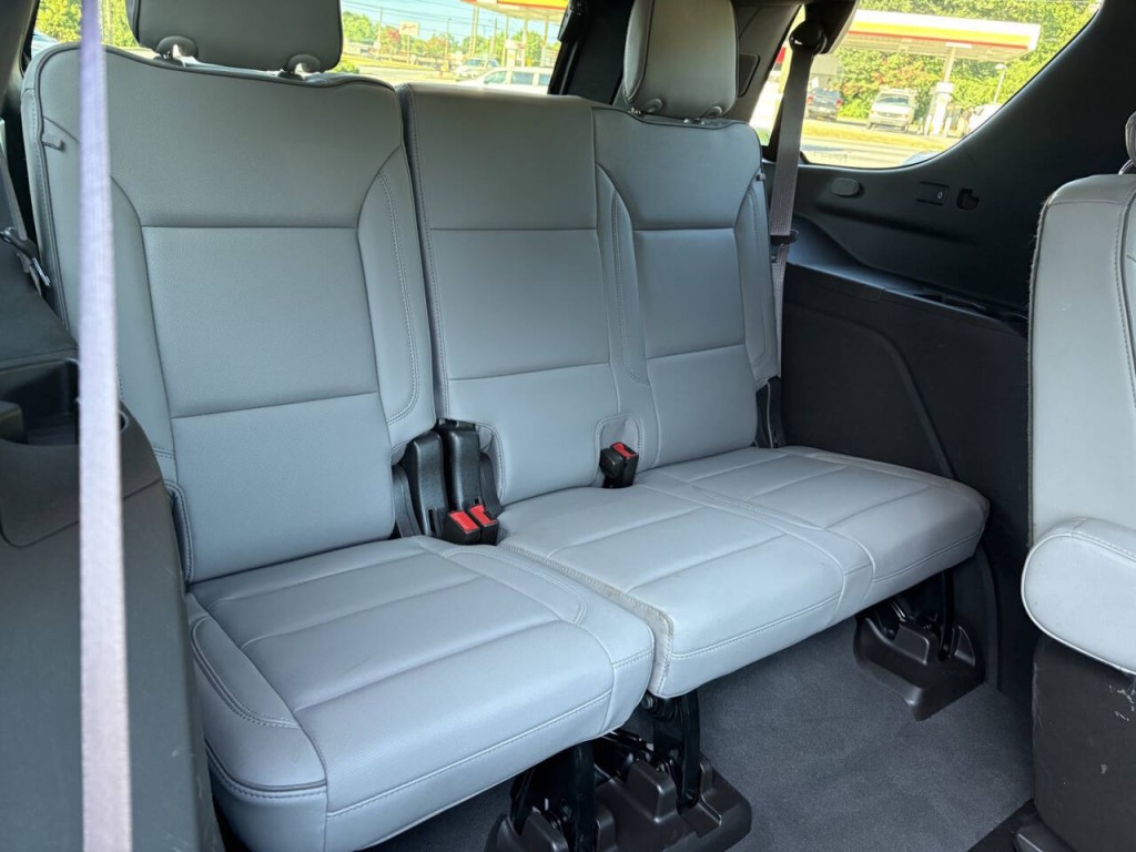 2022 GMC Yukon Image 37