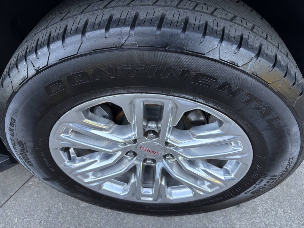 2022 GMC Yukon Image 39