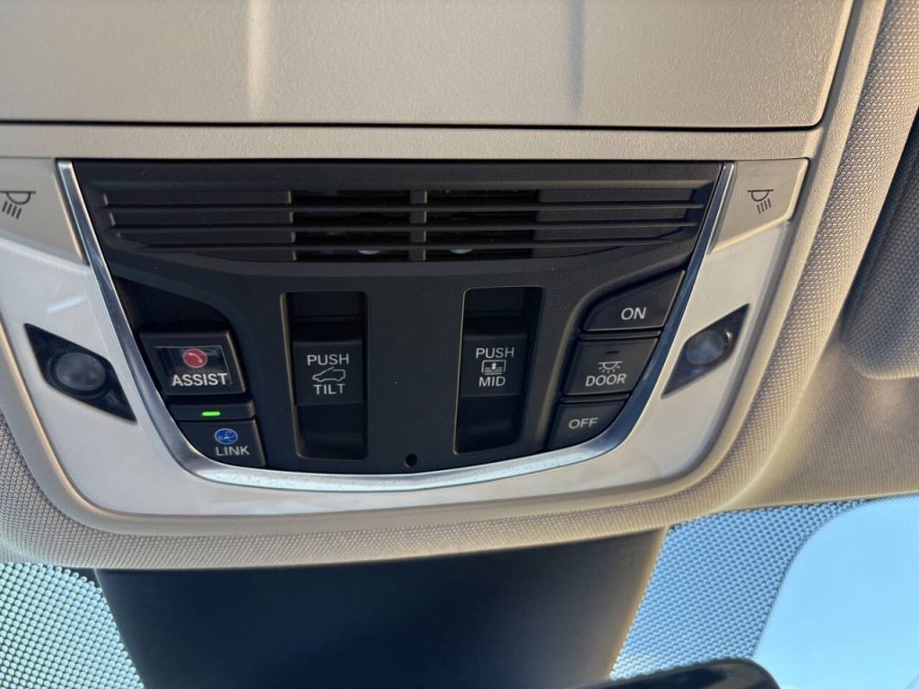 2023 Acura MDX Image 27