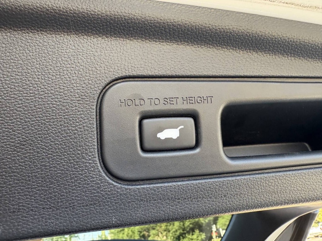 2023 Acura MDX Image 34