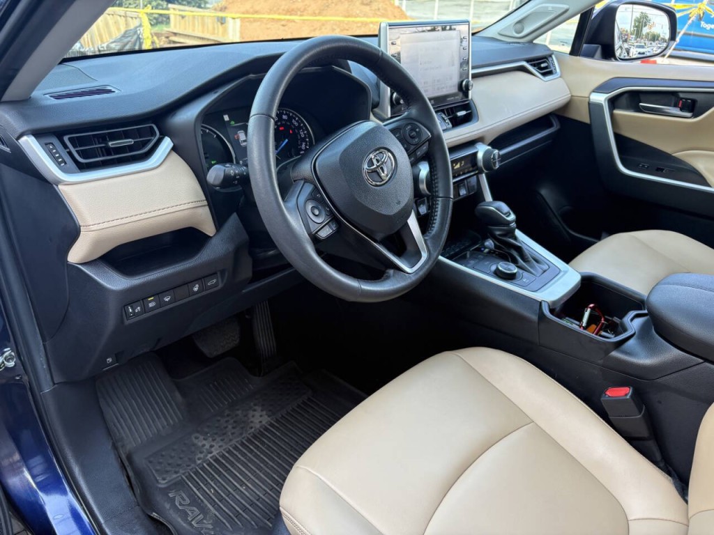 2022 Toyota Rav4 Image 13