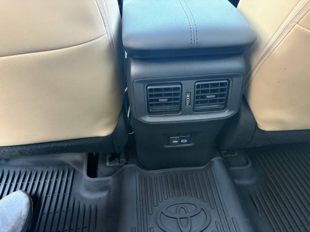 2022 Toyota Rav4 Image 26