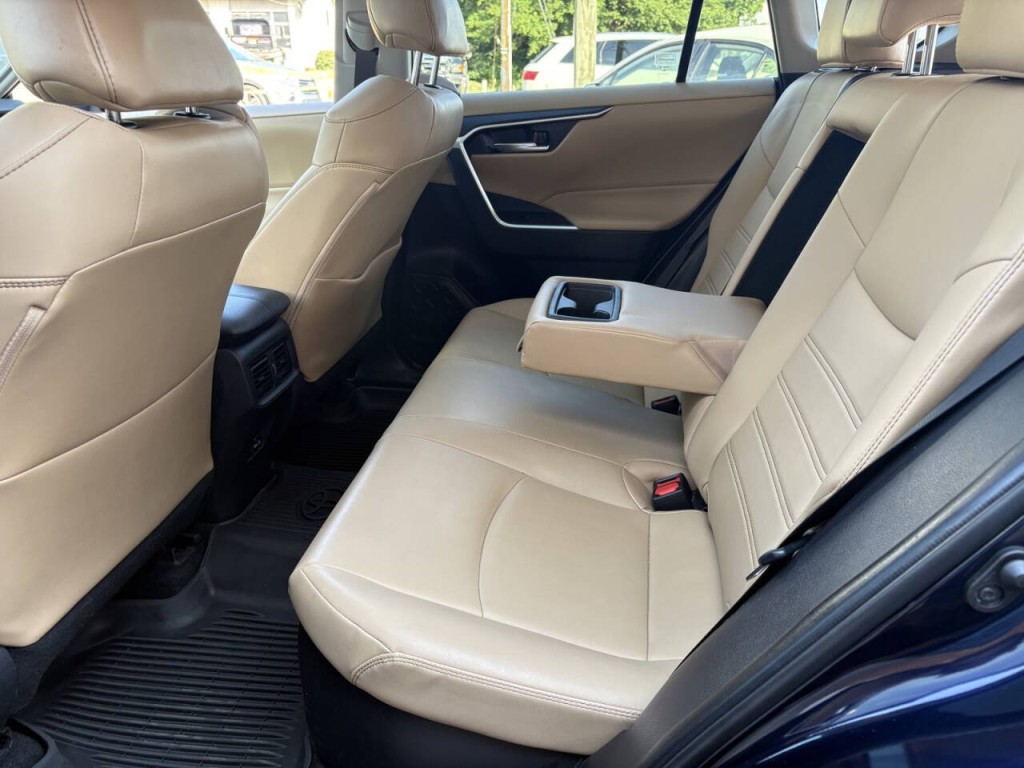 2022 Toyota Rav4 Image 28