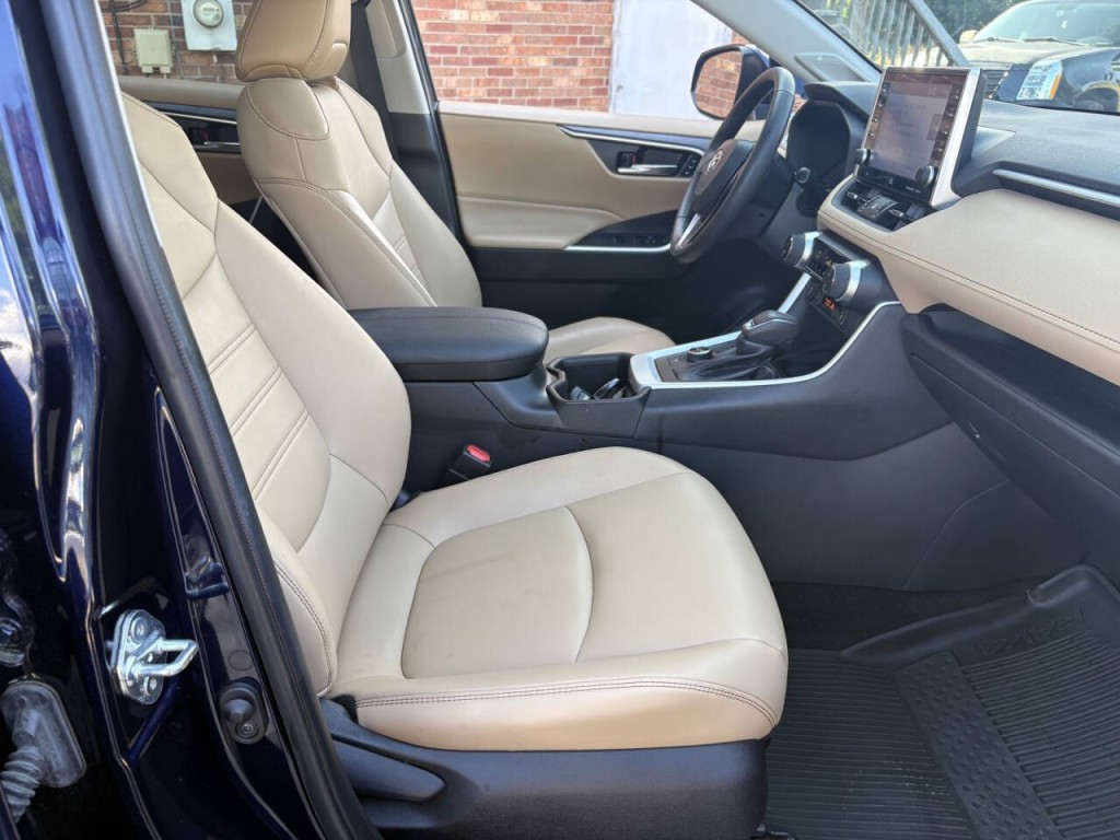 2022 Toyota Rav4 Image 32