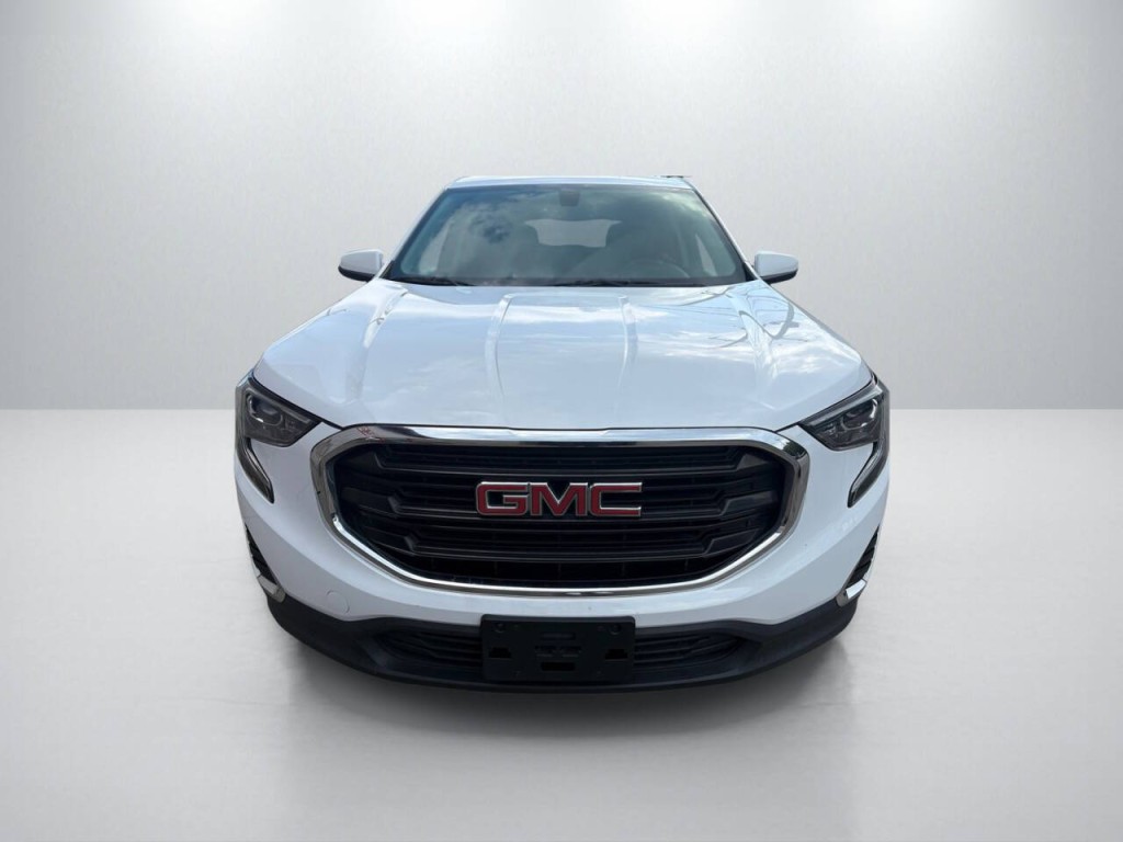 2018 GMC Terrain Image 2