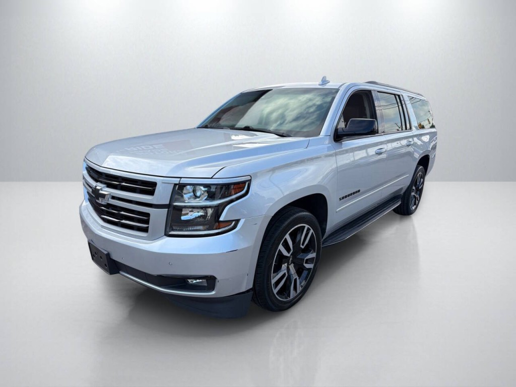 2019 Chevrolet Suburban Image 3