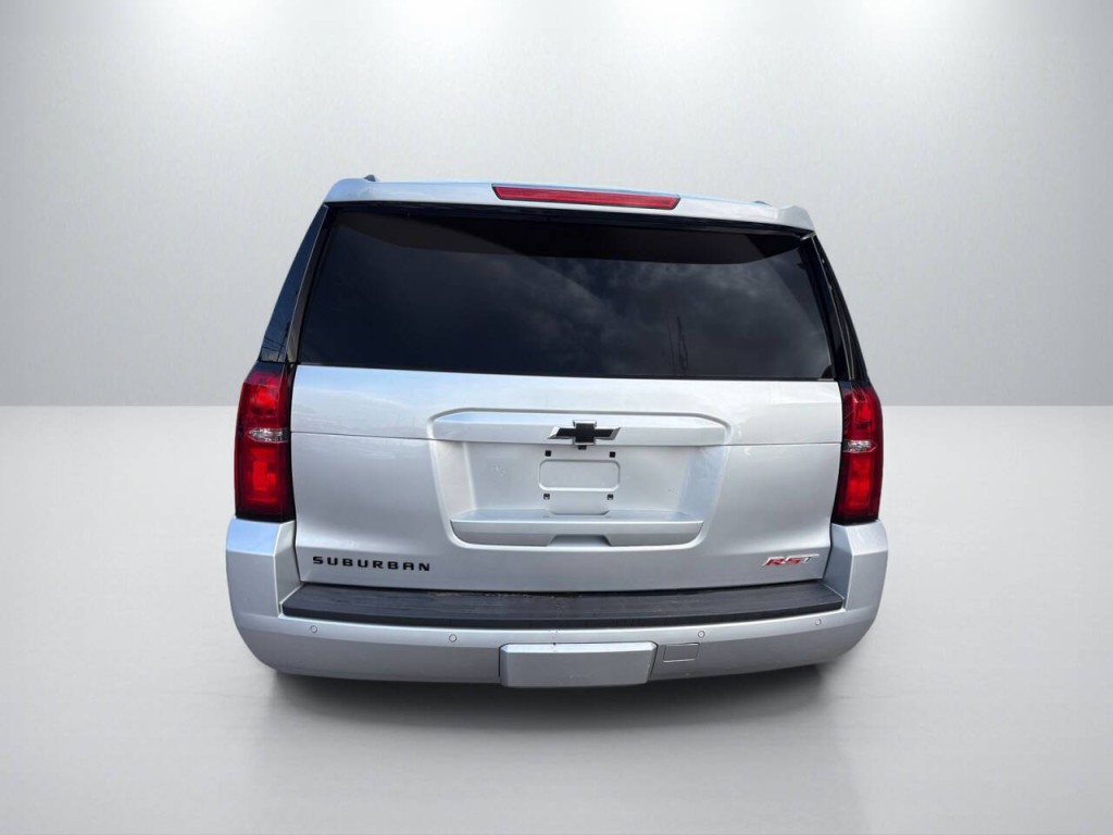 2019 Chevrolet Suburban Image 6