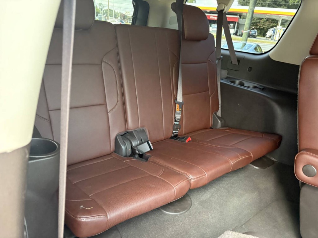 2019 Chevrolet Suburban Image 37