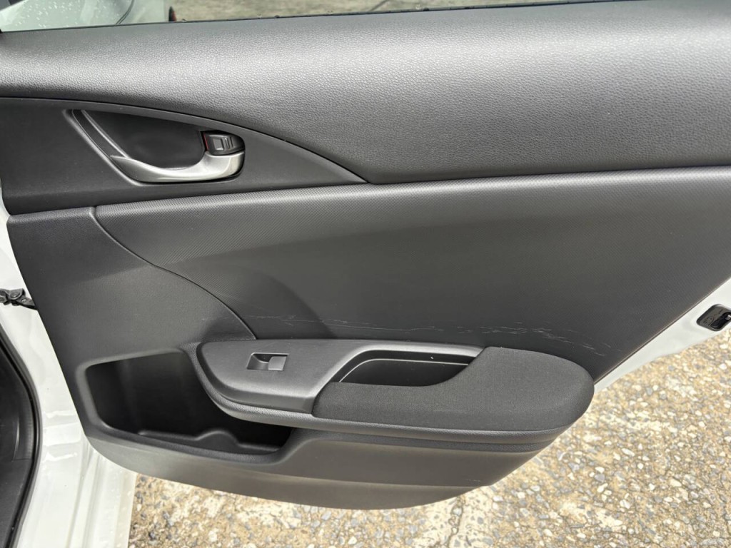 2020 Honda Civic Image 31