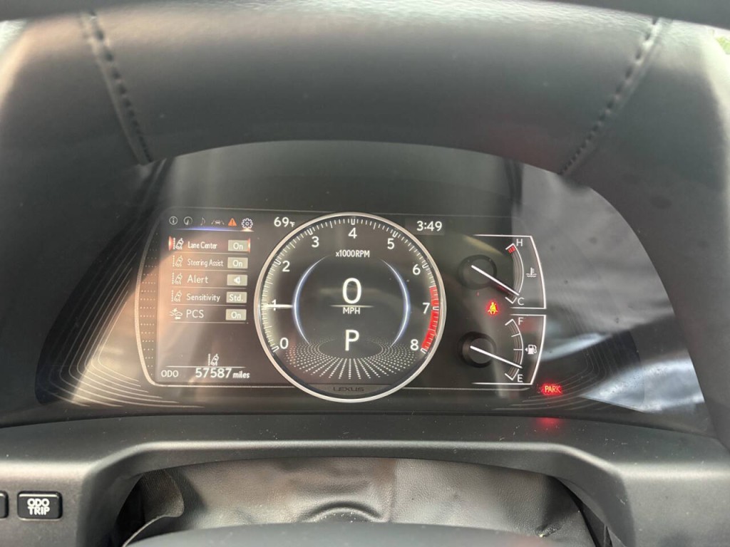2019 Lexus ES 350 Image 18
