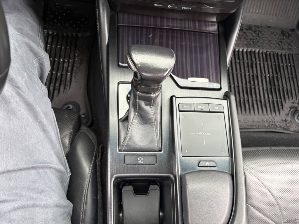2019 Lexus ES 350 Image 23