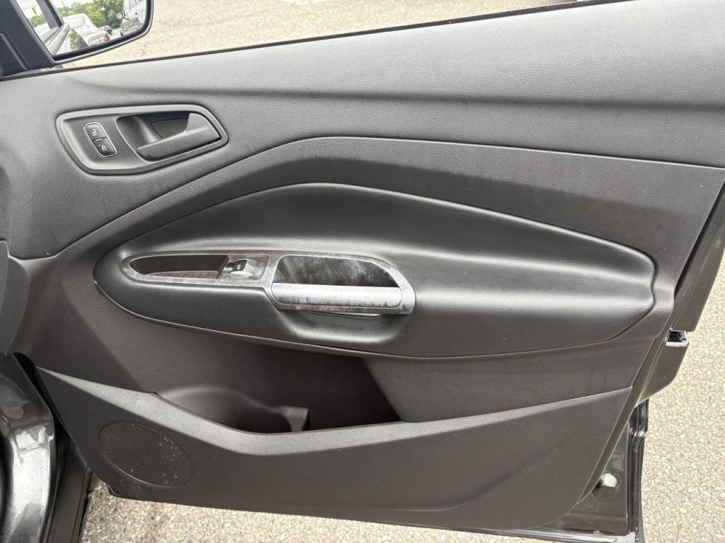 2018 Ford Escape Image 25