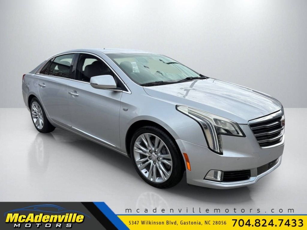 2018 Cadillac XTS Image 1
